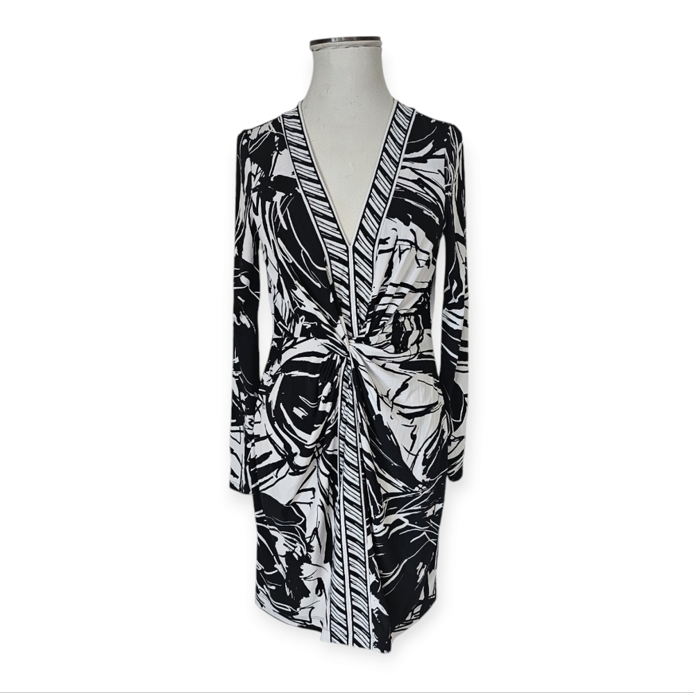 BCBGMAXAZRIA Black and White Dress Long Sleeve Size Medium Petite